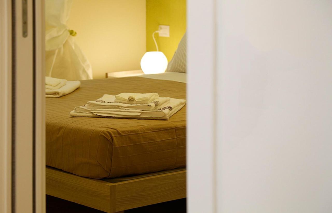 C.A.V. B&B Curiel20 San Donato Milanese Exterior photo
