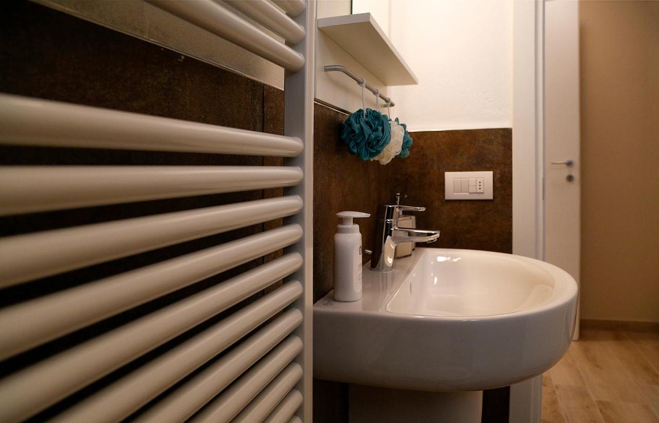 C.A.V. B&B Curiel20 San Donato Milanese Exterior photo
